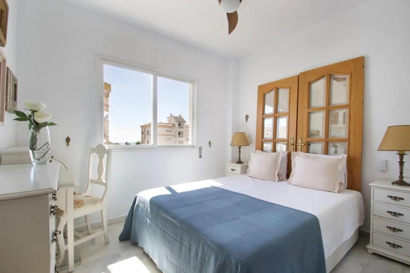 Centrally Located South Facing Apartment With Pool Torremolinos