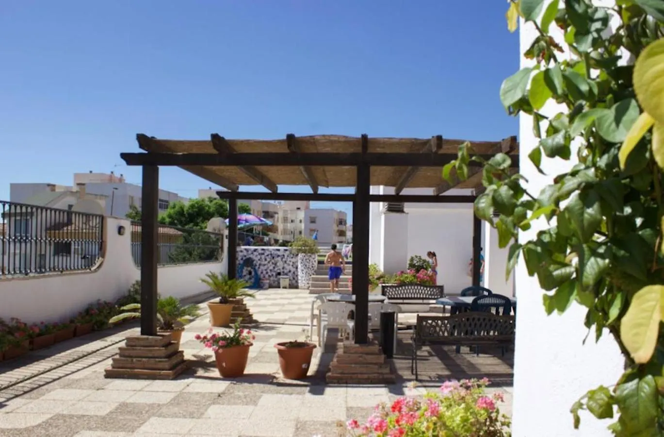 Centrally Located South Facing Apartment With Pool Torremolinos